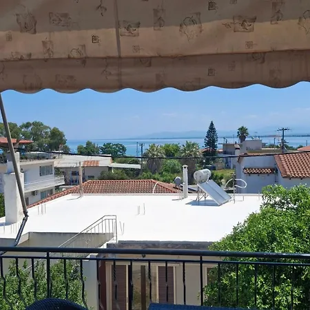 بيت للعطل Olga's Sea & Port View House *